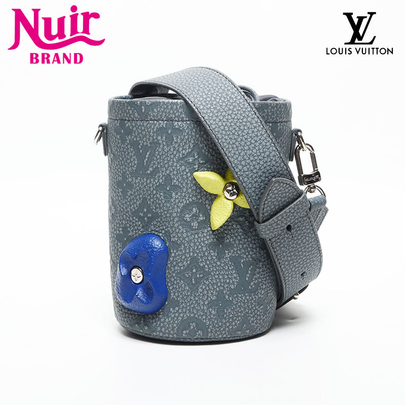 LOUIS VUITTON Toriyon Climbing Chalk Pouch Shoulder Bag Gray SH010