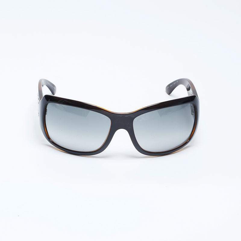 【美品】CHANEL sunglasses coco BLACK unisex CHANEL Sunglasses Black Plastic Coco Mark Lens 6 x 5.1 cm w/Case