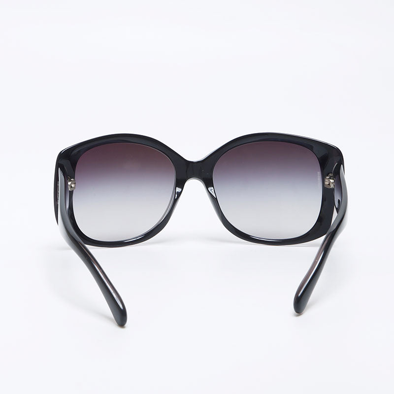 【美品】CHANEL sunglasses coco BLACK unisex CHANEL Sunglasses Black Plastic Coco Mark Lens 6 x 5.1 cm w