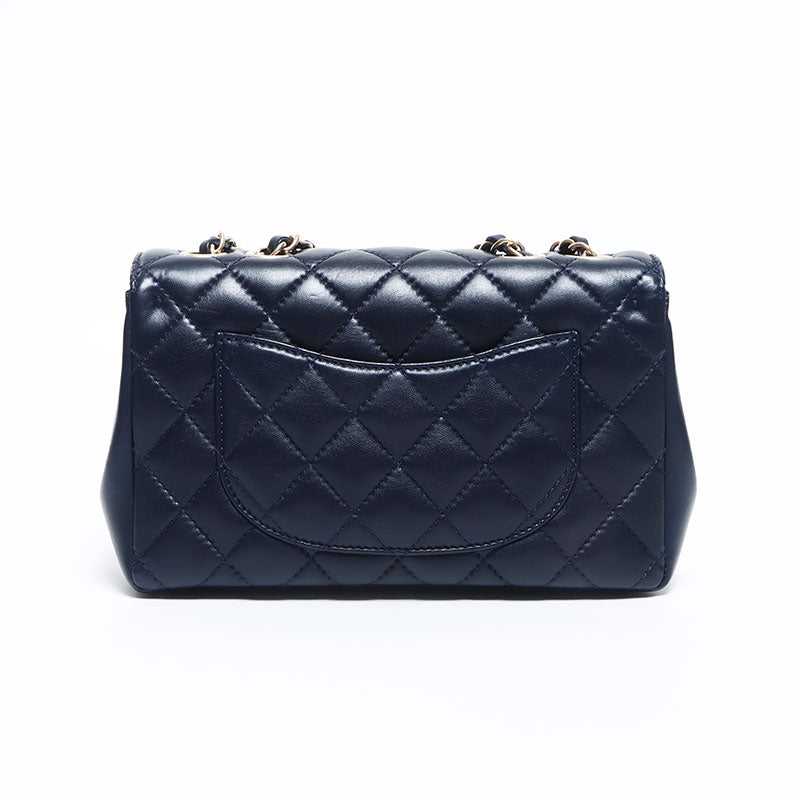 シャネル CHANEL 21番台 マトラッセ ダブルチェーン ショルダーバッグ