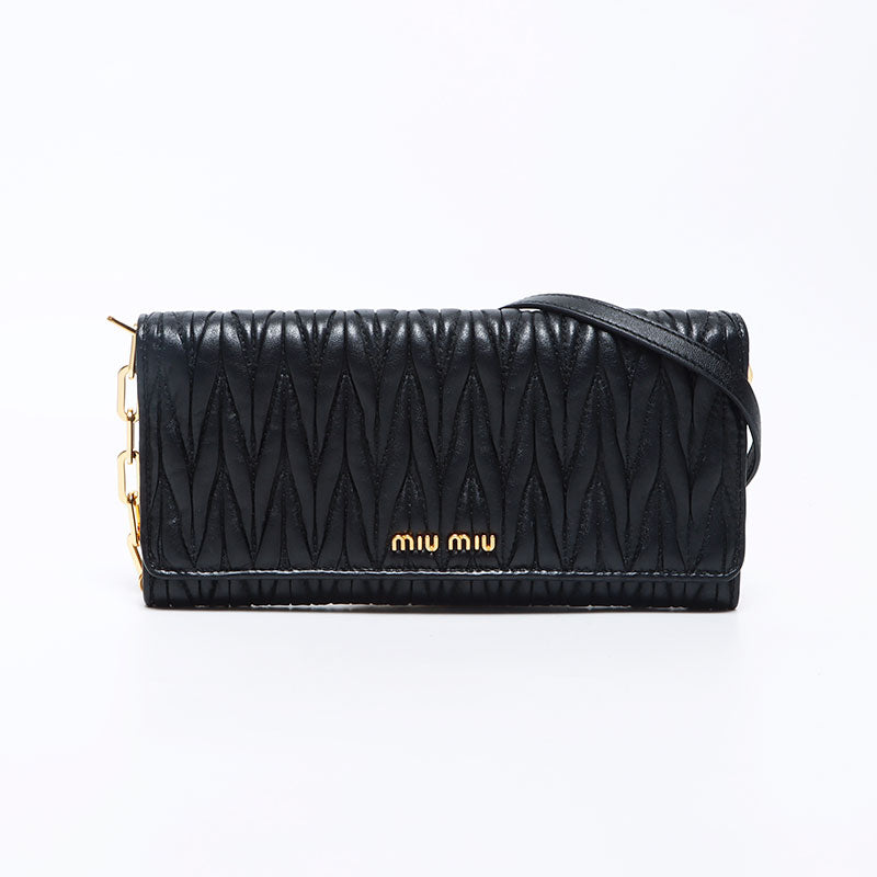 ミュウ ミュウ Miu Miu マテラッセ チェーン ウォレット 長財布