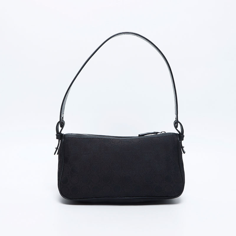 【Salvatore Ferragamo】ハンドバッグ　ガンチーニ　ブラック サルヴァトーレフェラガモ Salvatore Ferragamo ロゴ ガンチーニ