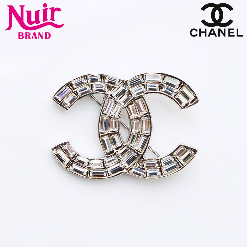 CHANEL バングル　ホワイト　ヴィンテージ　2001 CHANEL バングル ホワイト ヴィンテージ 2001 CHANEL バングル