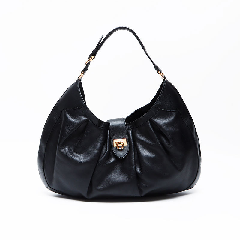 サルヴァトーレフェラガモ Salvatore Ferragamo レザー ガンチーニ