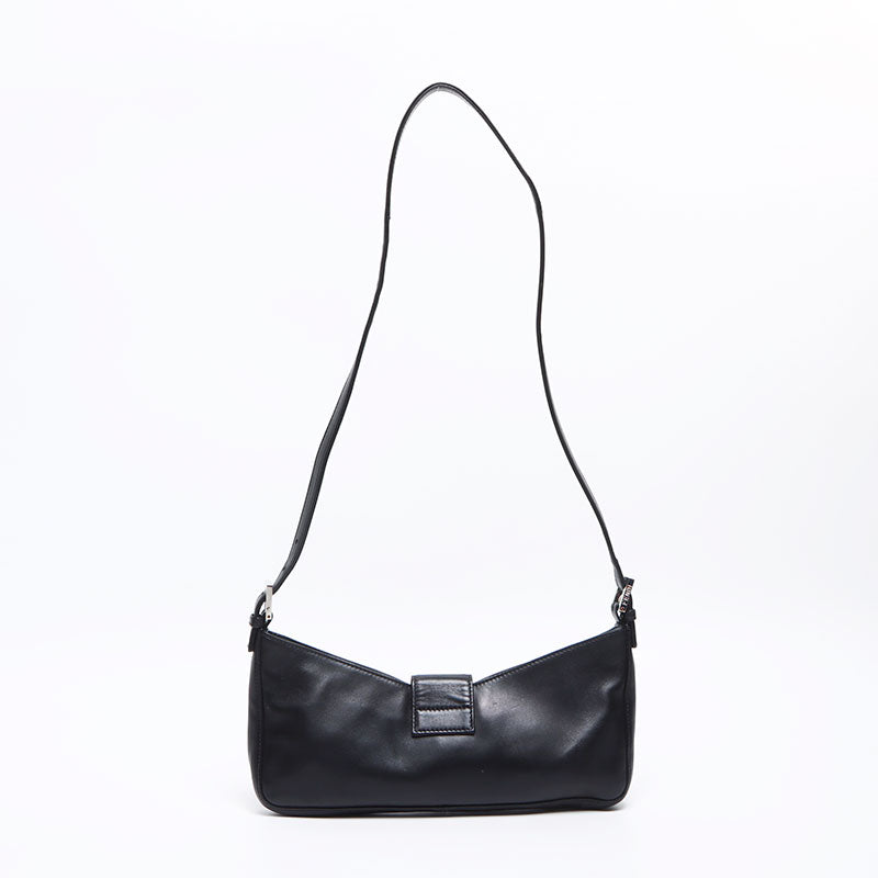 FENDI Mamma leather shoulder bag black WS12852 – NUIR VINTAGE