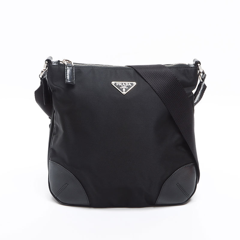 美品】PRADA 三角ロゴ シルバー ナイロン ショルダーバッグ 黒 白タグ