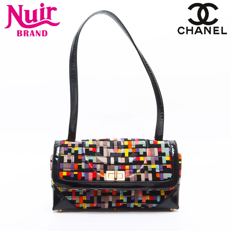 派手な派手なセット Chanel set