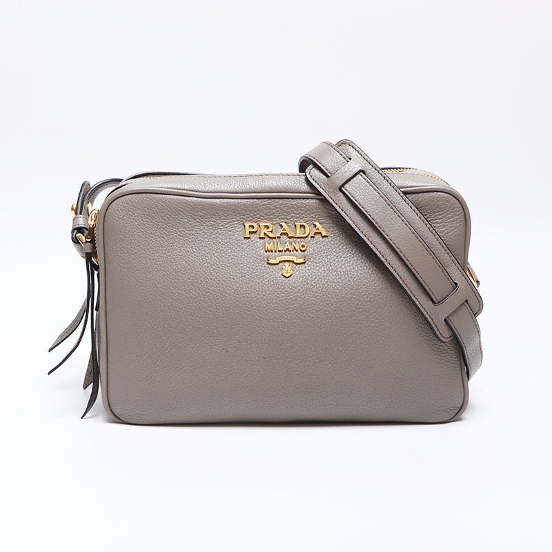 PRADAショルダーバッグ プラダ PRADA レザー ロゴ ショルダーバッグ グレー WS14087 – NUIR