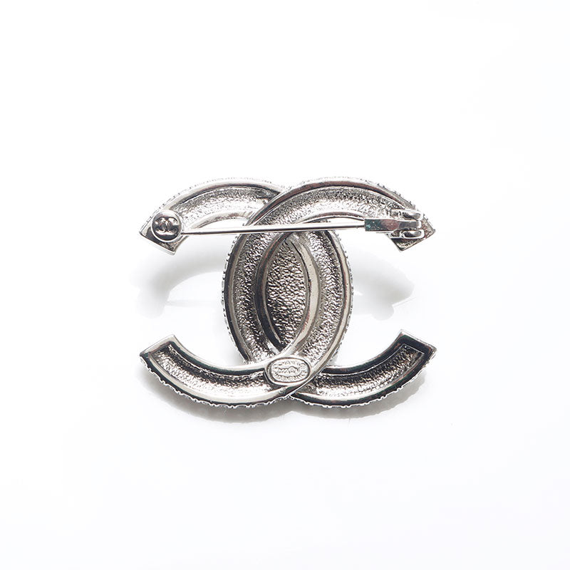 CHANEL ターンロック　ブローチ Chanel Pre-Owned ターンロックロゴ ブローチ 通販 - FARFETCH