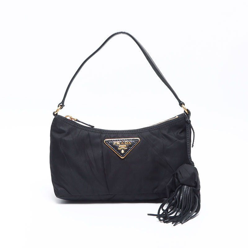 【極美品】PRADA ブラック ナイロン ポーチ　三角プレート　トライアングル 極美品 プラダ PRADA ナイロン トライアングルロゴ ミニ