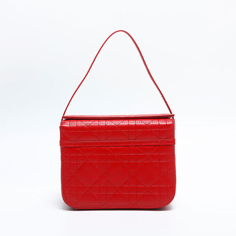 【美品】〈限定品〉クリスチャンディオール バニティバッグ カナージュ 赤 美品】〈限定品〉クリスチャンディオール バニティバッグ