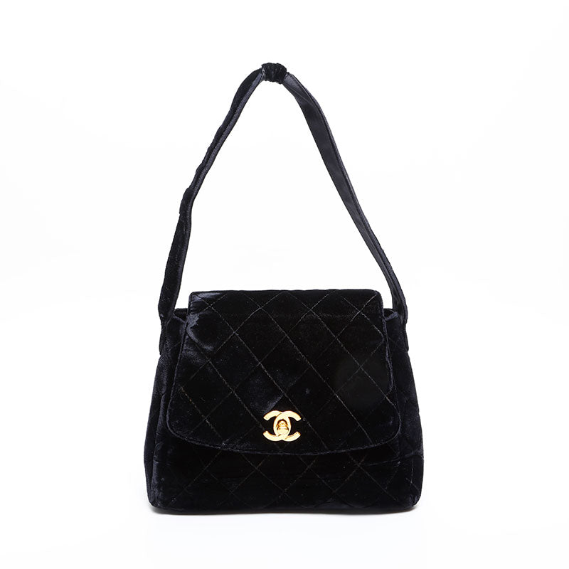 CHANEL No. 4 1996-1997 Velour Flap Turnlock Shoulder Bag black