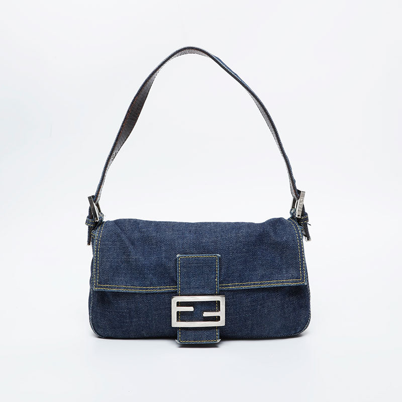 美品⭐︎FENDIのステッチデニム38 美品⭐︎FENDIのステッチデニム38