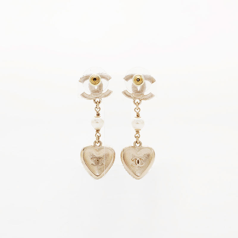 CHANEL 　ピアス　ハート　ココマーク CHANEL シャネル CC ロゴ ココ マーク ハート ピアス