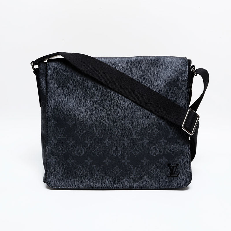 LOUIS VUITTON 2017 Monogram Eclipse District MM Shoulder Bag black