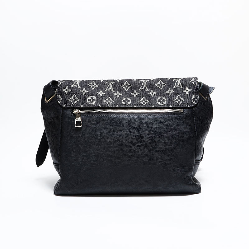 LOUIS VUITTON Monogram Drip Buzz Tokyo NIGO collaboration LOUIS VUITTON Monogram Drip Buzz Tokyo NIGO collaboration