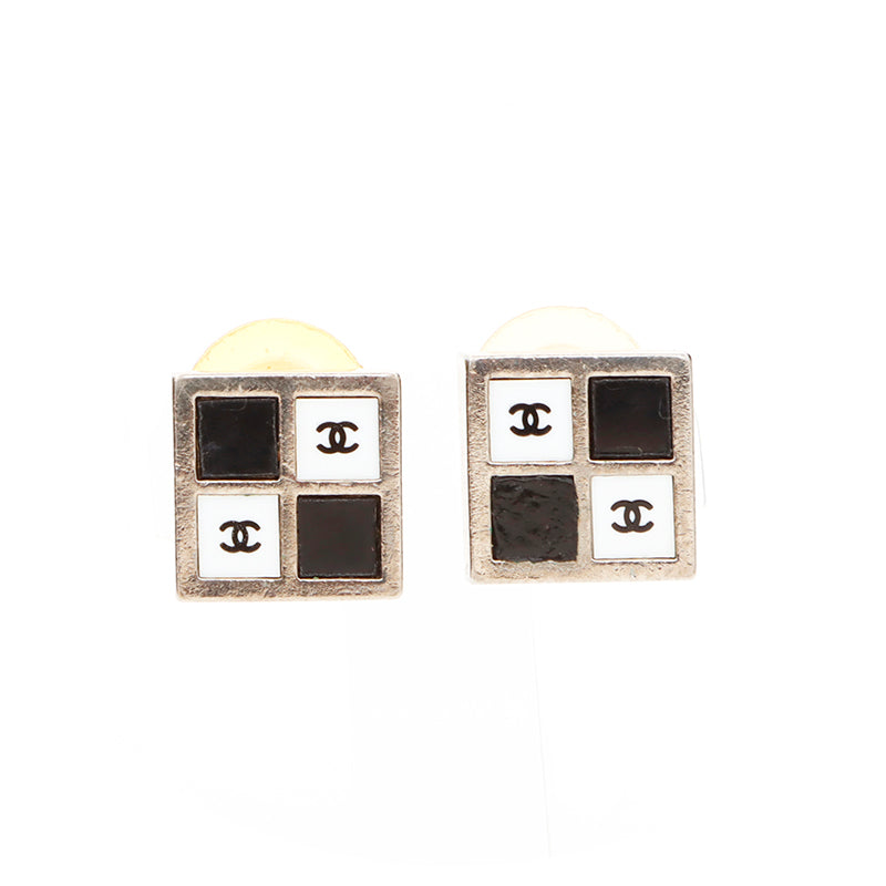 シャネル CHANEL ココマーク スクエア ピアス シルバー WS5600 – NUIR