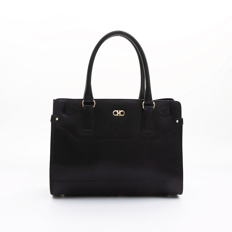 Salvatore Ferragamo ブラック ハンドバッグ　黒　フェラガモ サルヴァトーレフェラガモ Salvatore Ferragamo ハンドバッグ