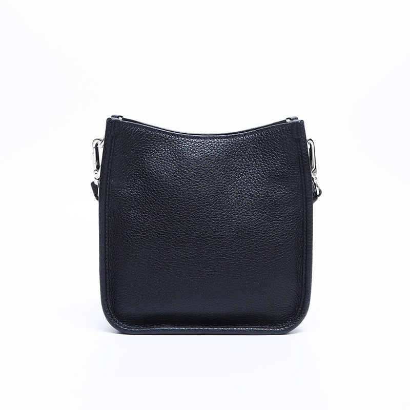 プラダ PRADA ポシェット シルバー金具 ショルダーバッグ ブラック