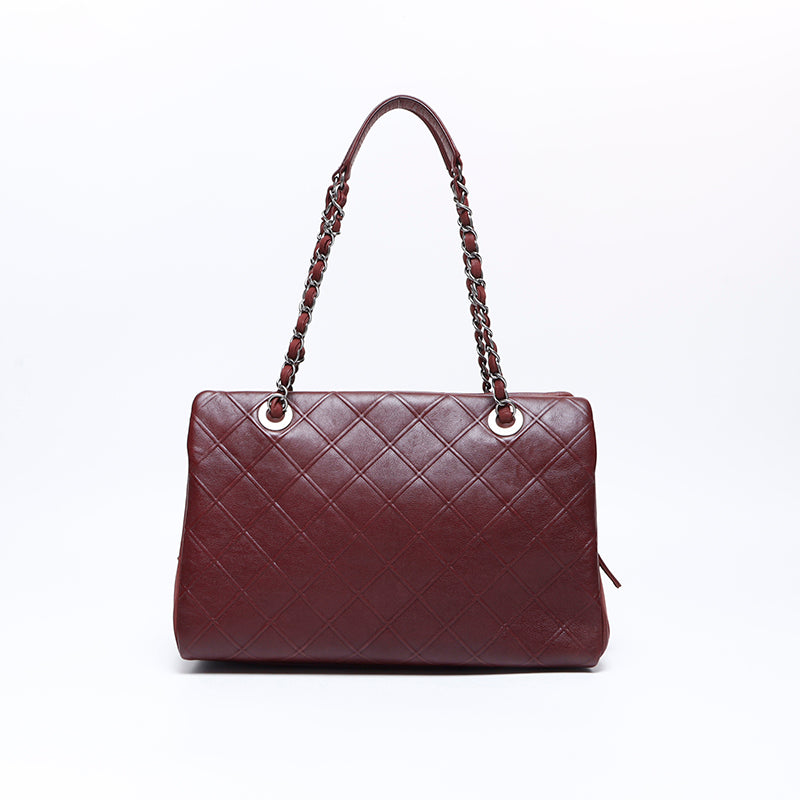 CHANEL　バッグ　 レッド Chanel Red Quilted Patent Leather Classic Jumbo Double Flap