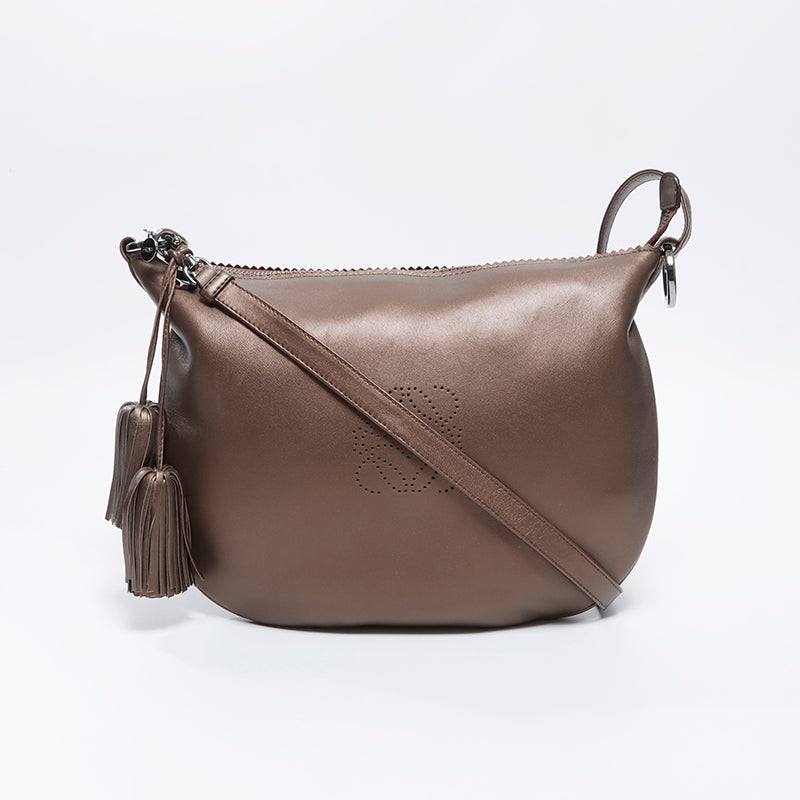 ロエベ LOEWE アナグラム タッセル付き ショルダーバッグ ブラウン 