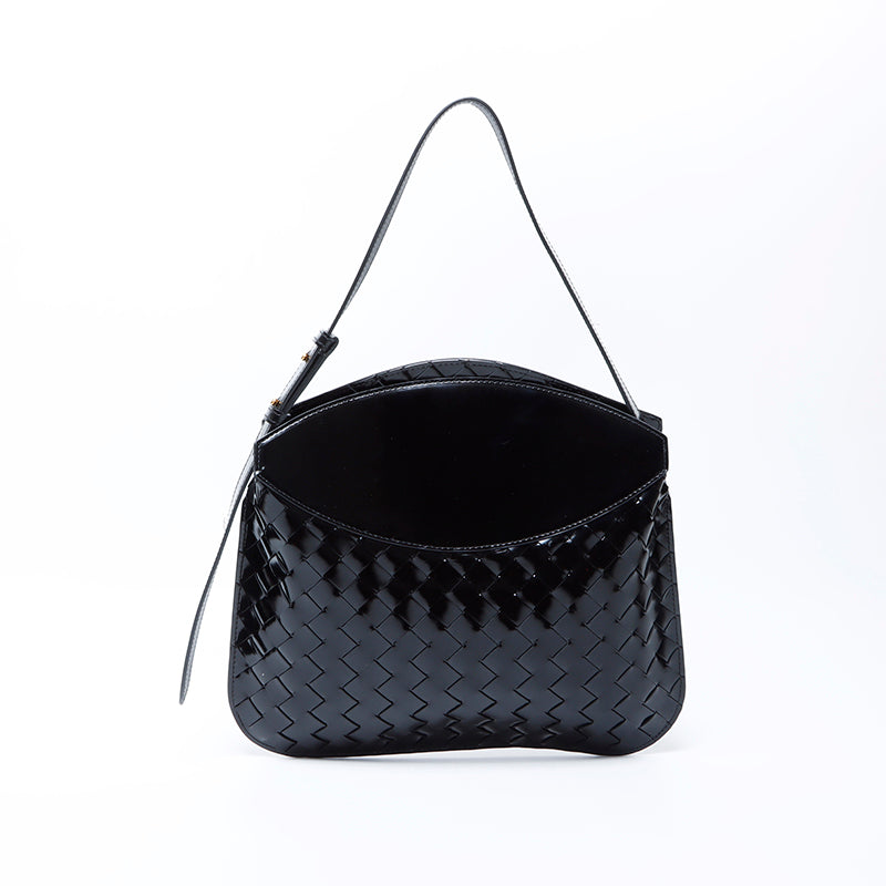 ボッテガヴェネタ BOTTEGAVENETA イントレチャート パテントレザー