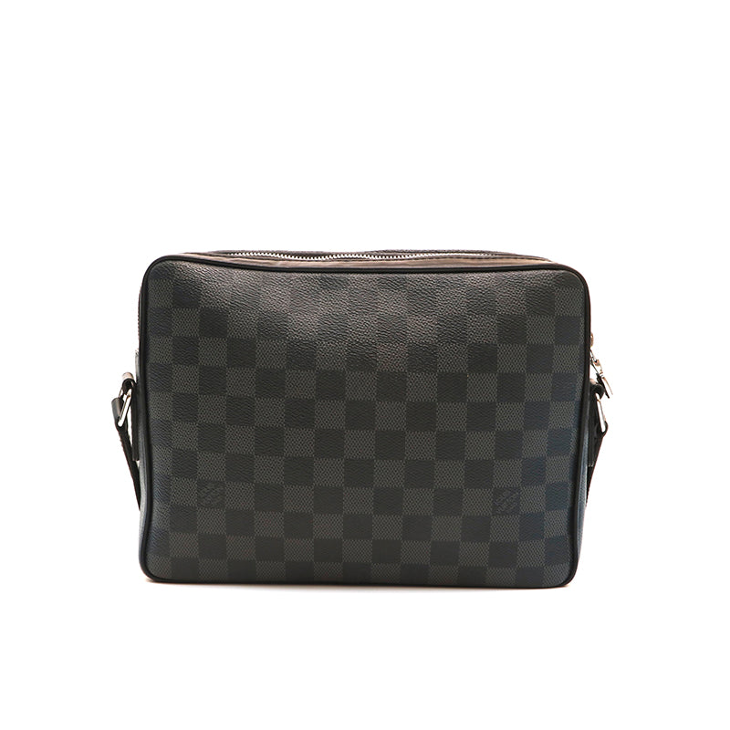 ルイヴィトン　トロカデロメッセンジャーバッグ ルイ・ヴィトン LOUIS VUITTON ダミエグラフィット トロカデロ