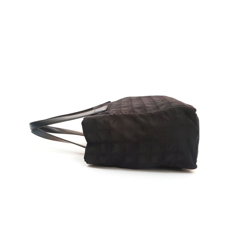 シャネル CHANEL ニュートラベルライン トートバッグ ブラック P14841