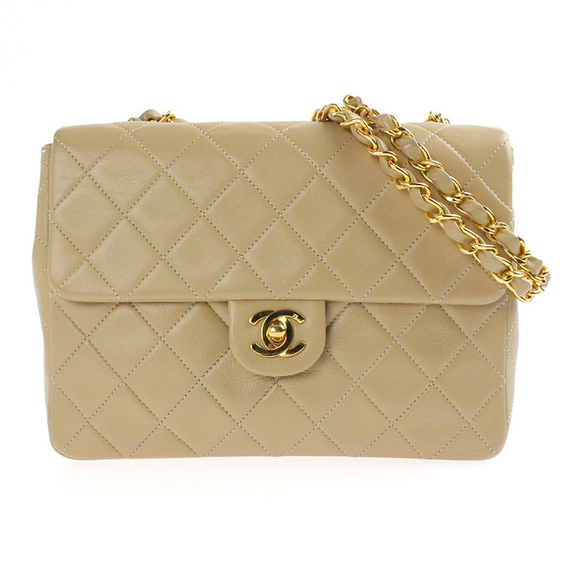シャネル CHANEL マトラッセ チェーン ショルダーバッグ 1番台
