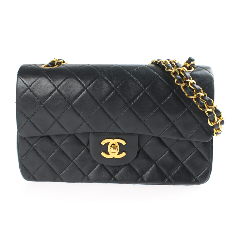 シャネル CHANEL マトラッセ ダブルフラップ チェーン ショルダーバッグ 0番台 レザー ブラック P2996 – NUIR VINTAGE