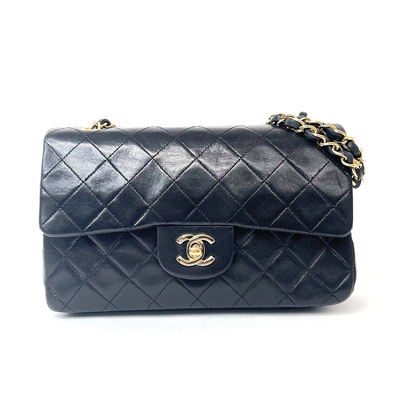 シャネル CHANEL マトラッセ Wフラップ チェーンショルダー 1990