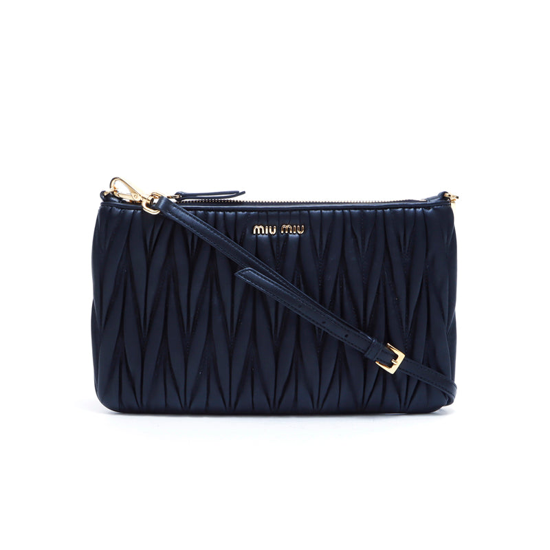 miu miu ブラック ショルダーバッグ 楽天市場】MIUMIU ミュウミュウ ショルダーバッグ MATELASSE