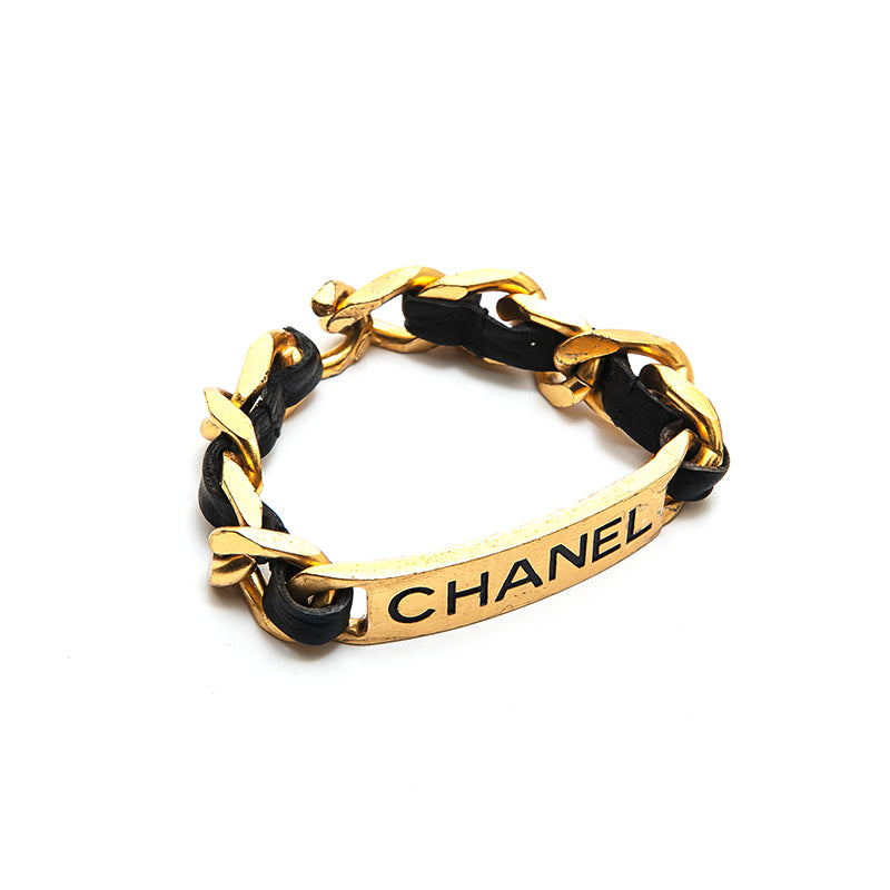 シャネル CHANEL ロゴプレート チェーンレザー ブレスレット ゴールド 