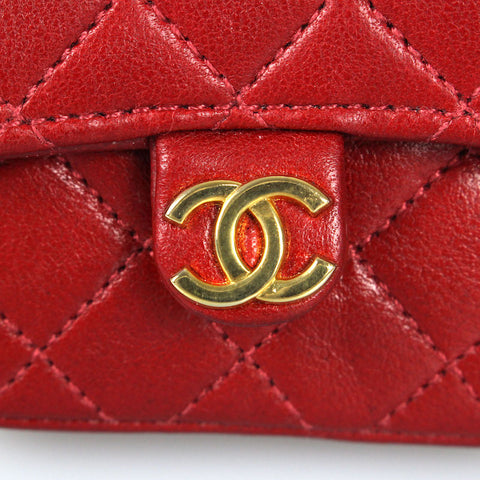 Chanel Mini Mini Matelasse -Gürtel aus saiternder Leder Coco Mark Beutel Leder Red EIT0111P1376