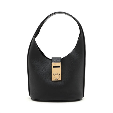 Salvatore Ferragamo Hobo肩带黑色AK0002