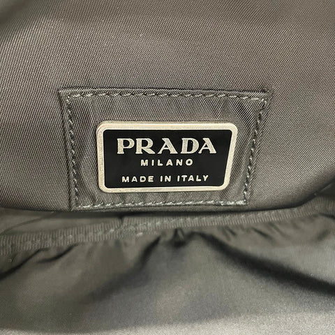 Prada徽标尼龙简单三角形肩带尼龙黑色WS2218