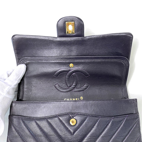 Chanel V-genähte Chevron Coco-Mark-Umhängetasche Leder lila WS1157