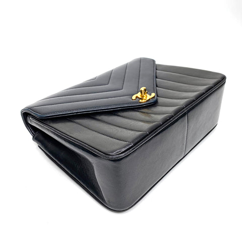 Chanel V-genähte Wain-Schulter 1986-1988 Umhängetaschen Lambskin Schwarz WS1699