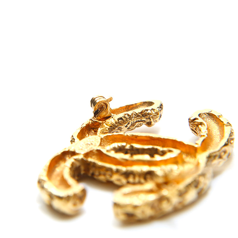 シャネル CHANEL ココマーク 溶岩 ブローチ ゴールド P13389