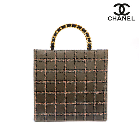 Chanel Chobar Patentkette Handtasche Khaki P13667