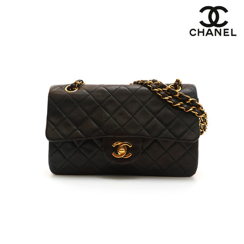 シャネル CHANEL ダブルフラップ マトラッセ ショルダーバッグ レザー ブラック P14788