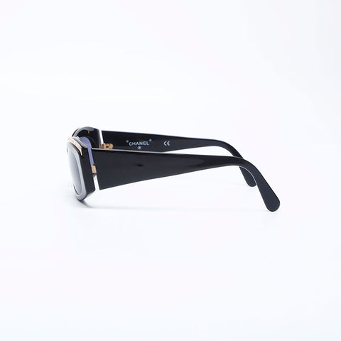 Chanel Chanel Logo Sonnenbrille Schwarz WS10001