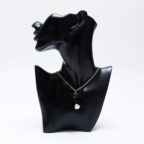 CHANEL 07C COCO Mark Ribbon Pearl Necklace gold WS10037