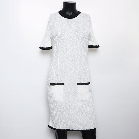 Chanel CHANEL 38 2000s Knit Long Dress White WS10109 NUIR VINTAGE Chanel CHANEL 38 2000s Knit Long Dress White WS10109 NUIR VINTAGE