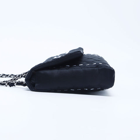 CHANEL 11. Serie Nylon-Ketten-Umhängetasche schwarz WS10183