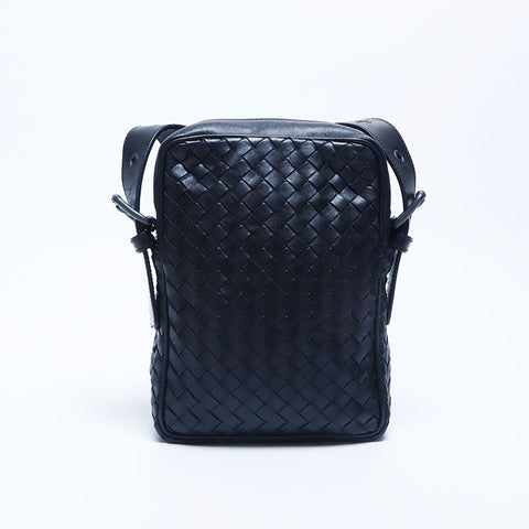 ボッテガヴェネタ BOTTEGAVENETA イントレチャート ショルダーバッグ ブラック WS10185