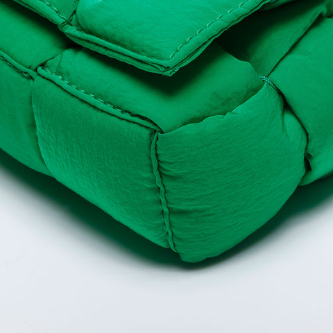 BOTTEGAVENETA Tech Padded Cassette Mini Nylon Umhängetasche grün WS10213
