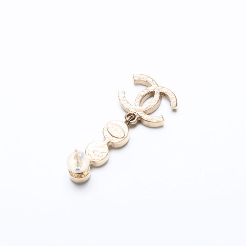 CHANEL F21B COCO Mark Rhinestone Pierce gold WS10233