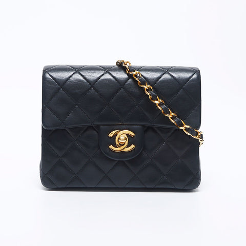 シャネル CHANEL 1番台 ラムスキン チェーン ミニマトラッセスクエア ショルダーバッグ ブラック WS10518