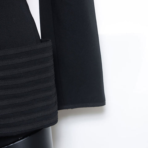 Chanel Chanel 1990年代Mademoiselle Coco Mark Matelasse按钮设置大小：34西装黑色WS10534